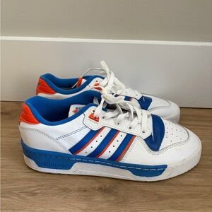 Adidas Rivalry Low OG Knicks Sneakers